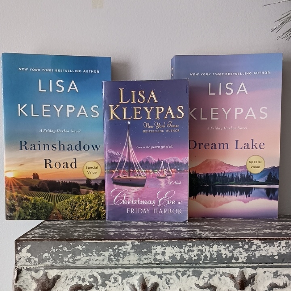 Set Of Three Lisa Kleypas Books, Dream Lake Series